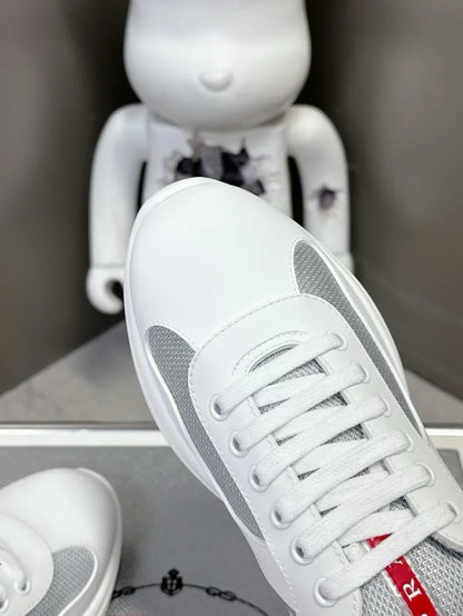P - SNEAKERS