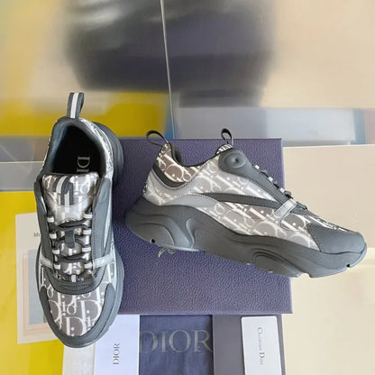 D - SNEAKERS