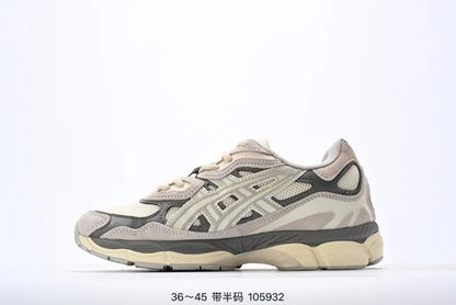 A - SNEAKERS