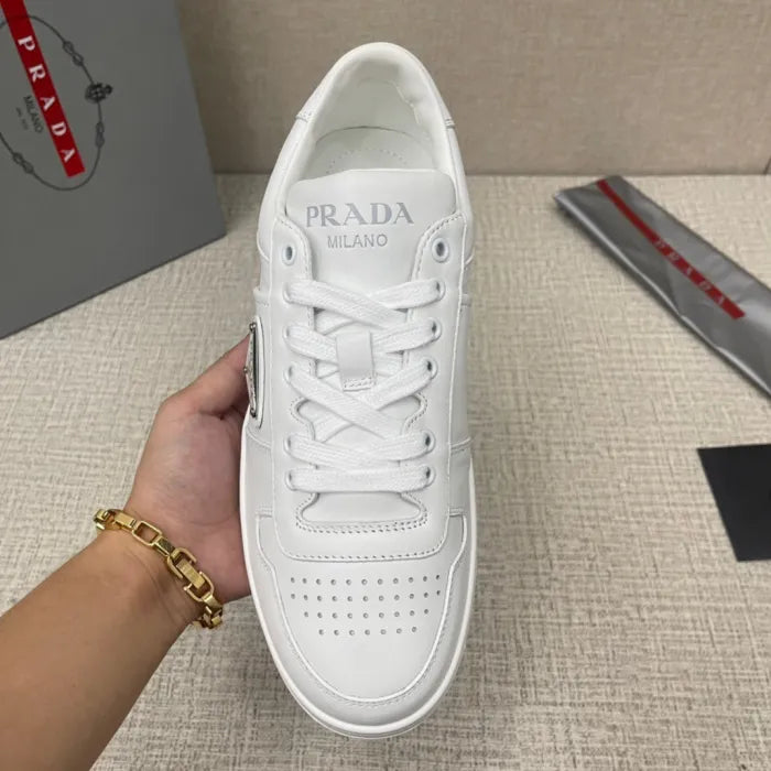 P - SNEAKERS
