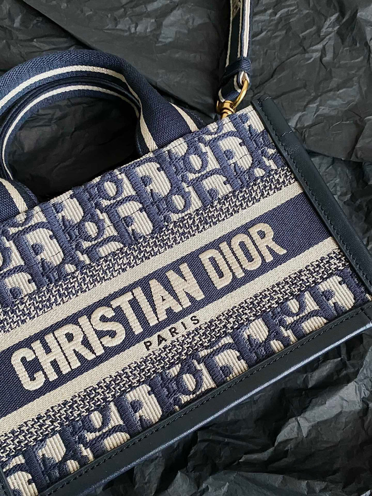 D-Book Tote