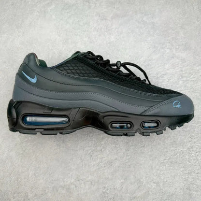 C - SNEAKERS