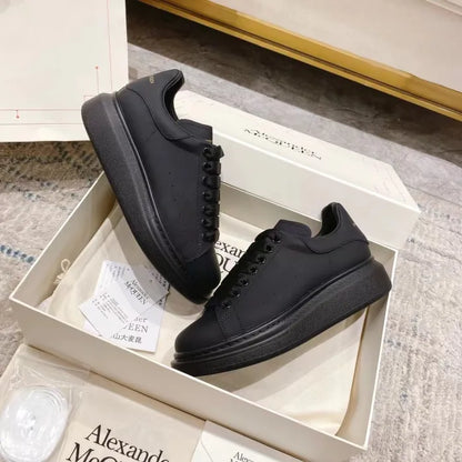 A - SNEAKERS