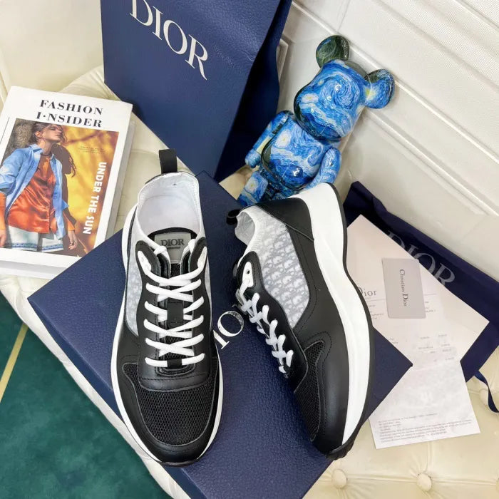 D - SNEAKERS