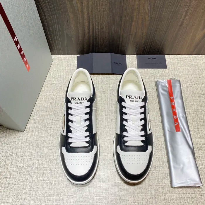P - SNEAKERS
