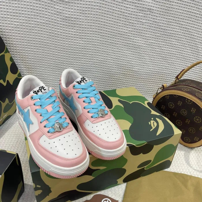B - SNEAKERS