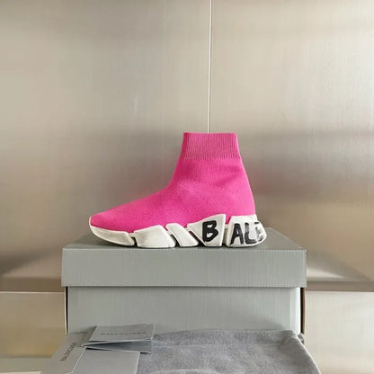 B - SNEAKERS