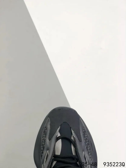 Y - SNEAKERS