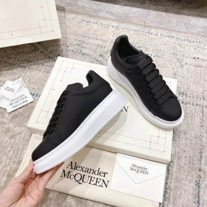A - SNEAKERS