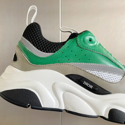 D - SNEAKERS