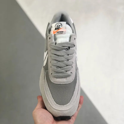 N - SNEAKERS