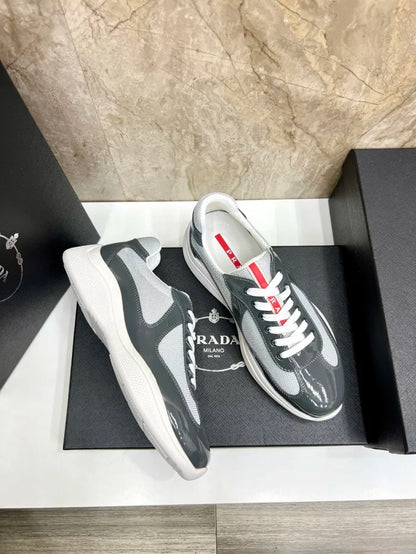 P - SNEAKERS