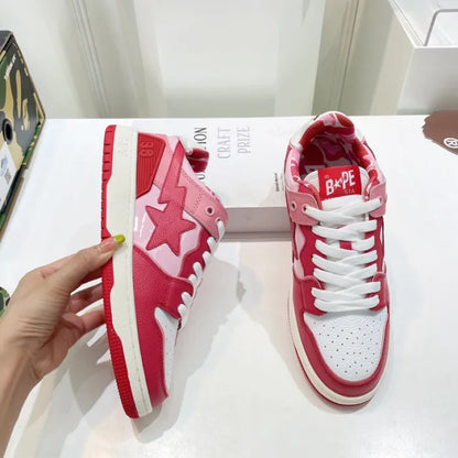 B - SNEAKERS