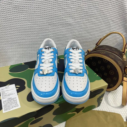 B - SNEAKERS