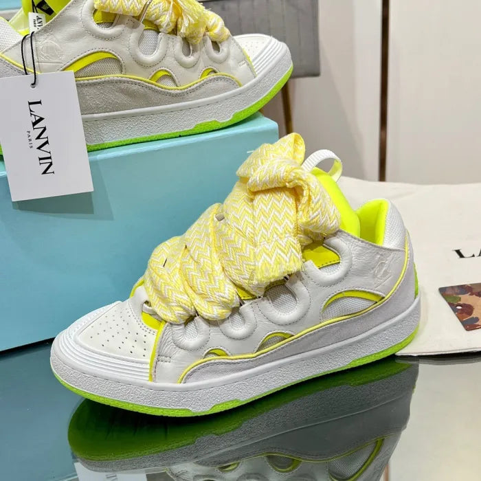 L - SNEAKERS