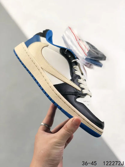 N - SNEAKERS