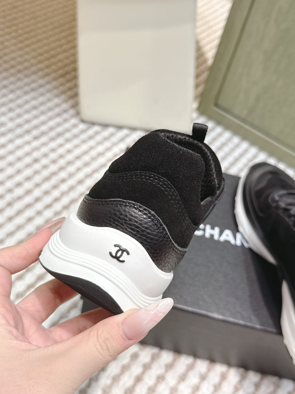 C-Sneakers