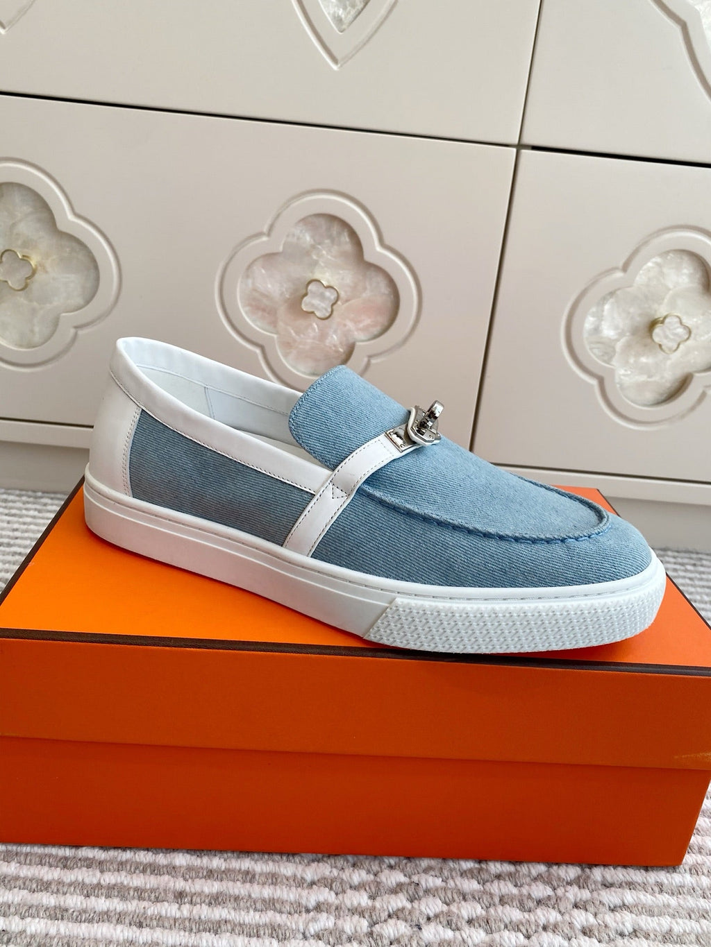 A-Sneakers