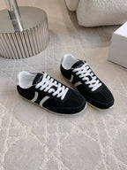 S-Sneakers