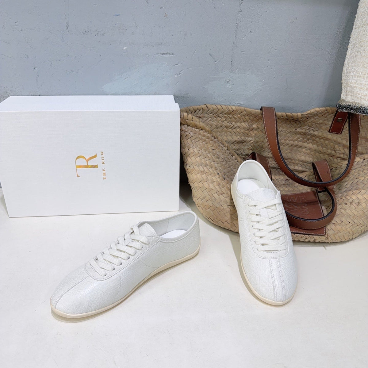 T-Sneakers