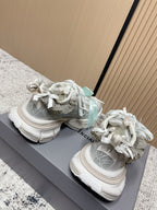 B-Sneakers