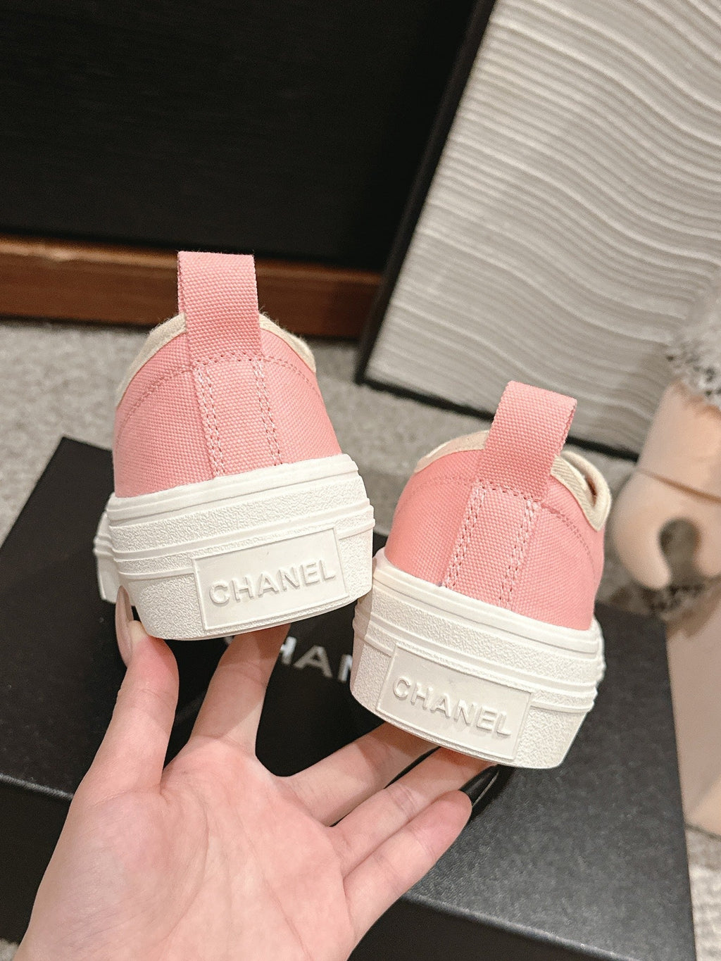 C-Sneakers