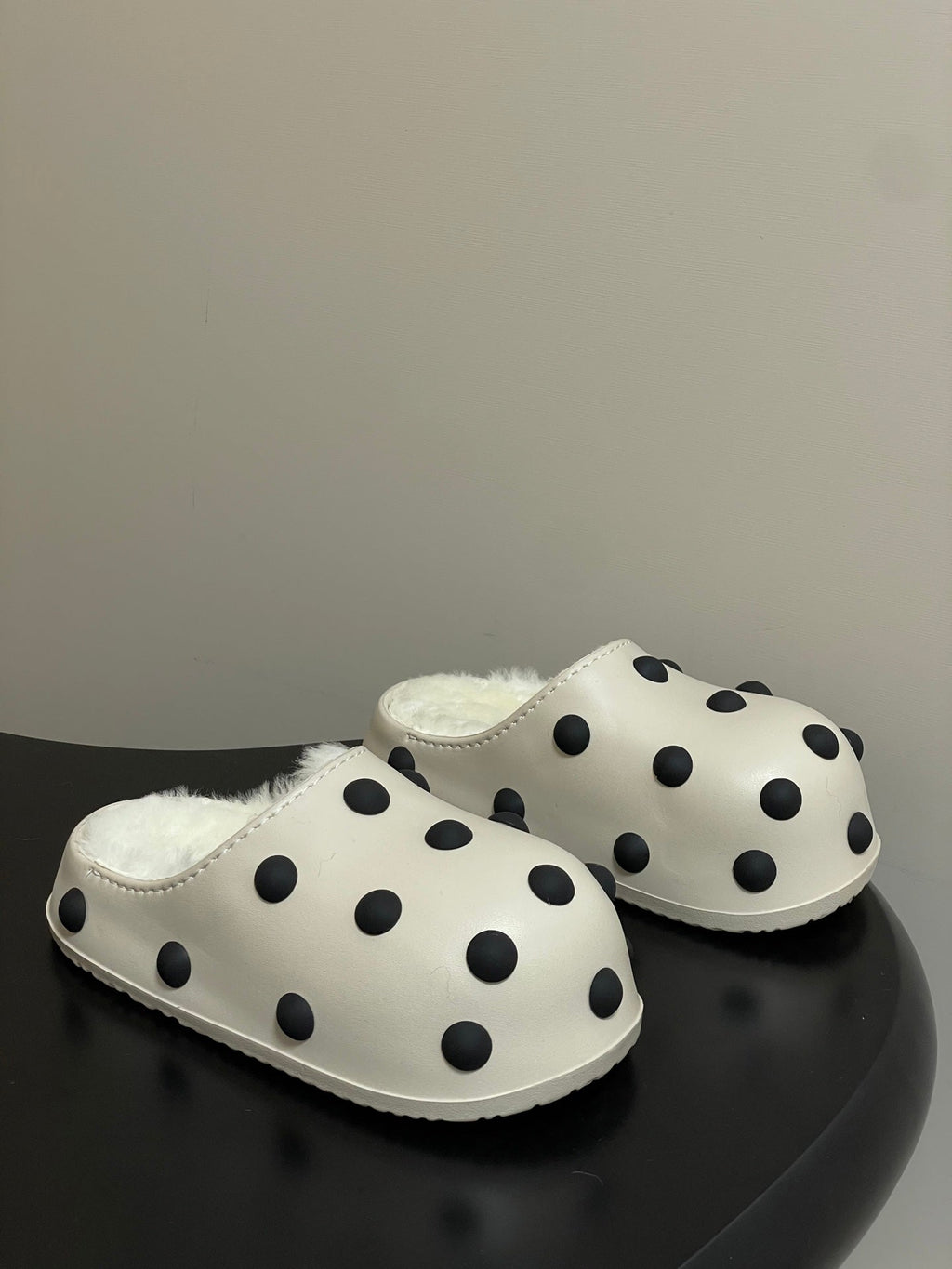 B-Sneakers