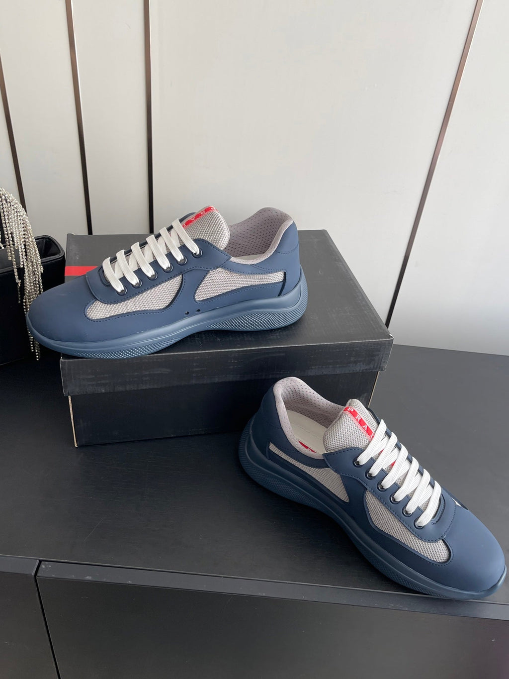 P-Sneakers