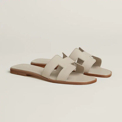 Minimal Double H Logo Slides – Minimal Chic Sandals