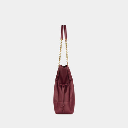 The latest luxury handbag & crossbody bagWallet